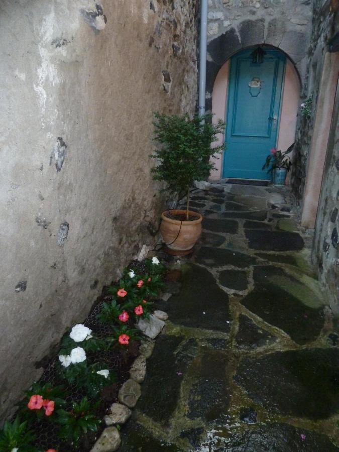 לינה וארוחת בוקר Saint-Jean-le-Centenier Les Hibiscus מראה חיצוני תמונה