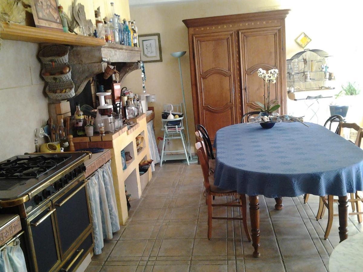 לינה וארוחת בוקר Saint-Jean-le-Centenier Les Hibiscus מראה חיצוני תמונה